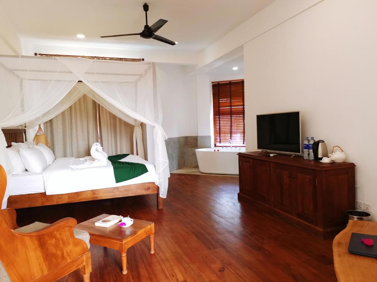 Cardamon Hotel 닐라벨리 외부 사진